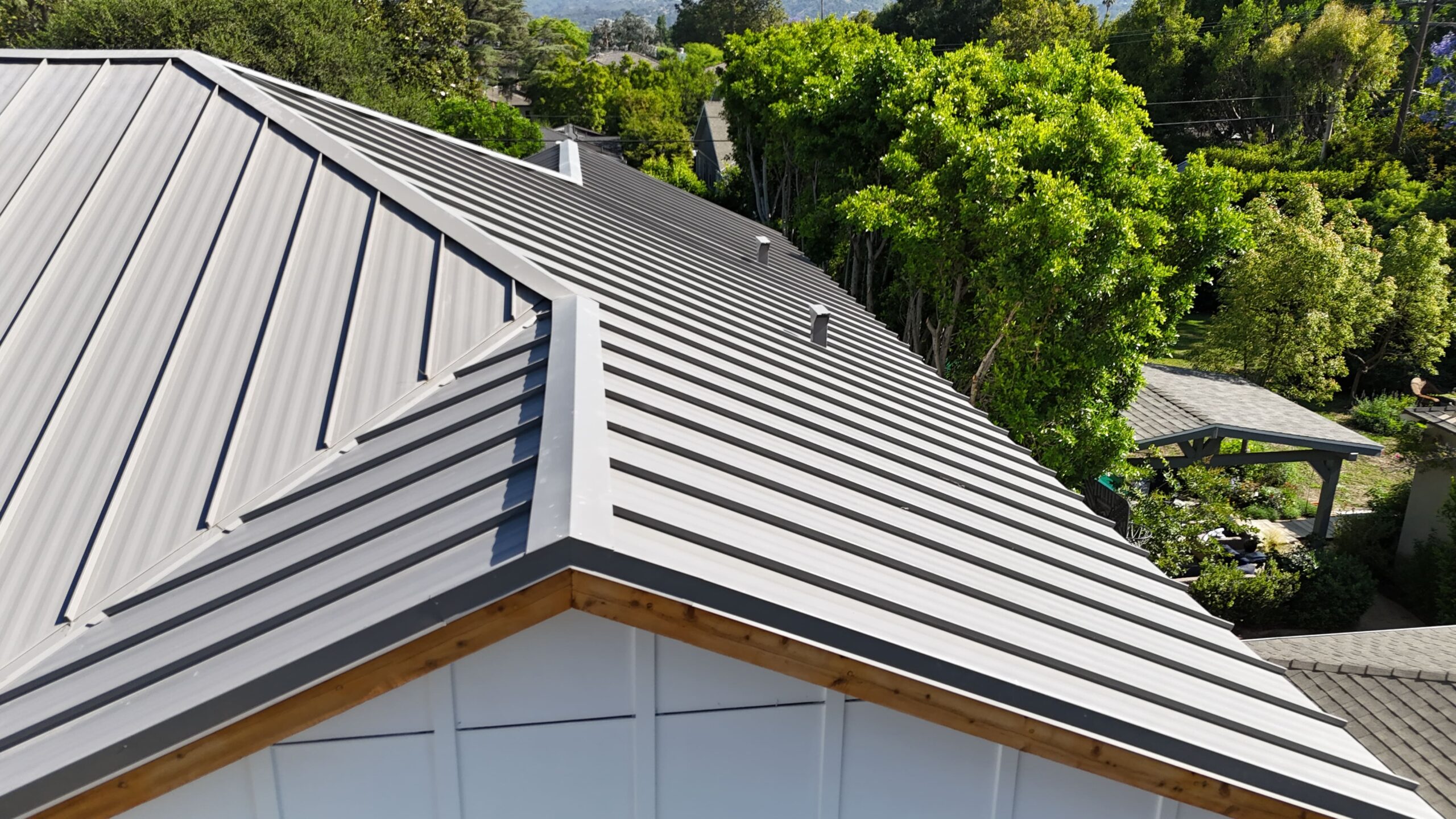 Hillside property with standing seam metal roof in Southern California
